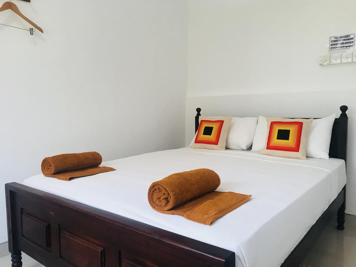 Lake City Resort أنرادابورام المظهر الخارجي الصورة
